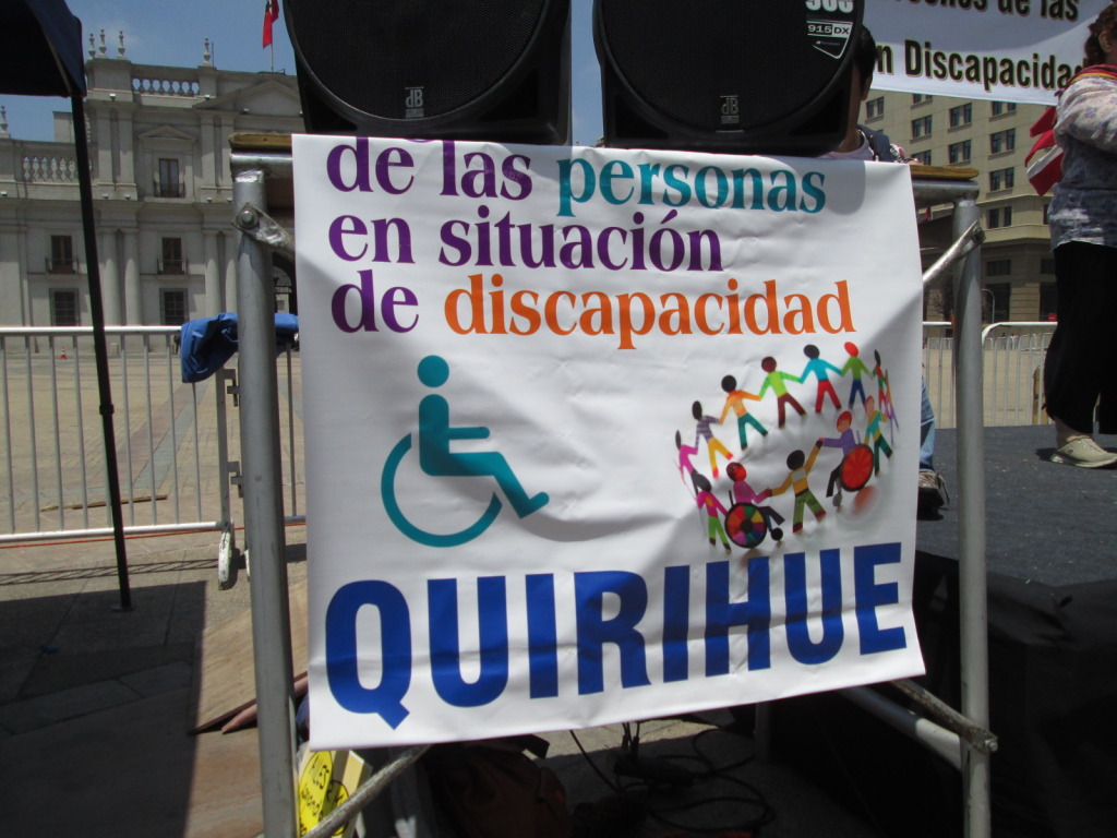 Cartel de organización de personas con discapacidad de Quirihue / © Integrados Chile 
